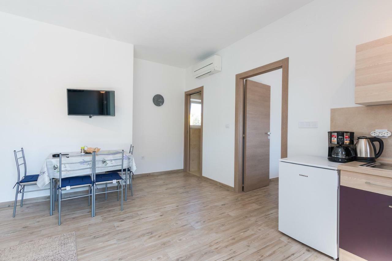 Guesthouse Bencun Medulin Eksteriør bilde